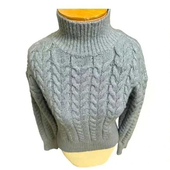 Winter turtleneck sweater periwinkle beautiful soft knit. Kendal & Kylie… - Picture 2 of 7